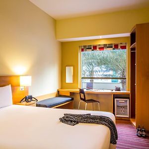 Standard Zimmer mit Kingsize-Bett